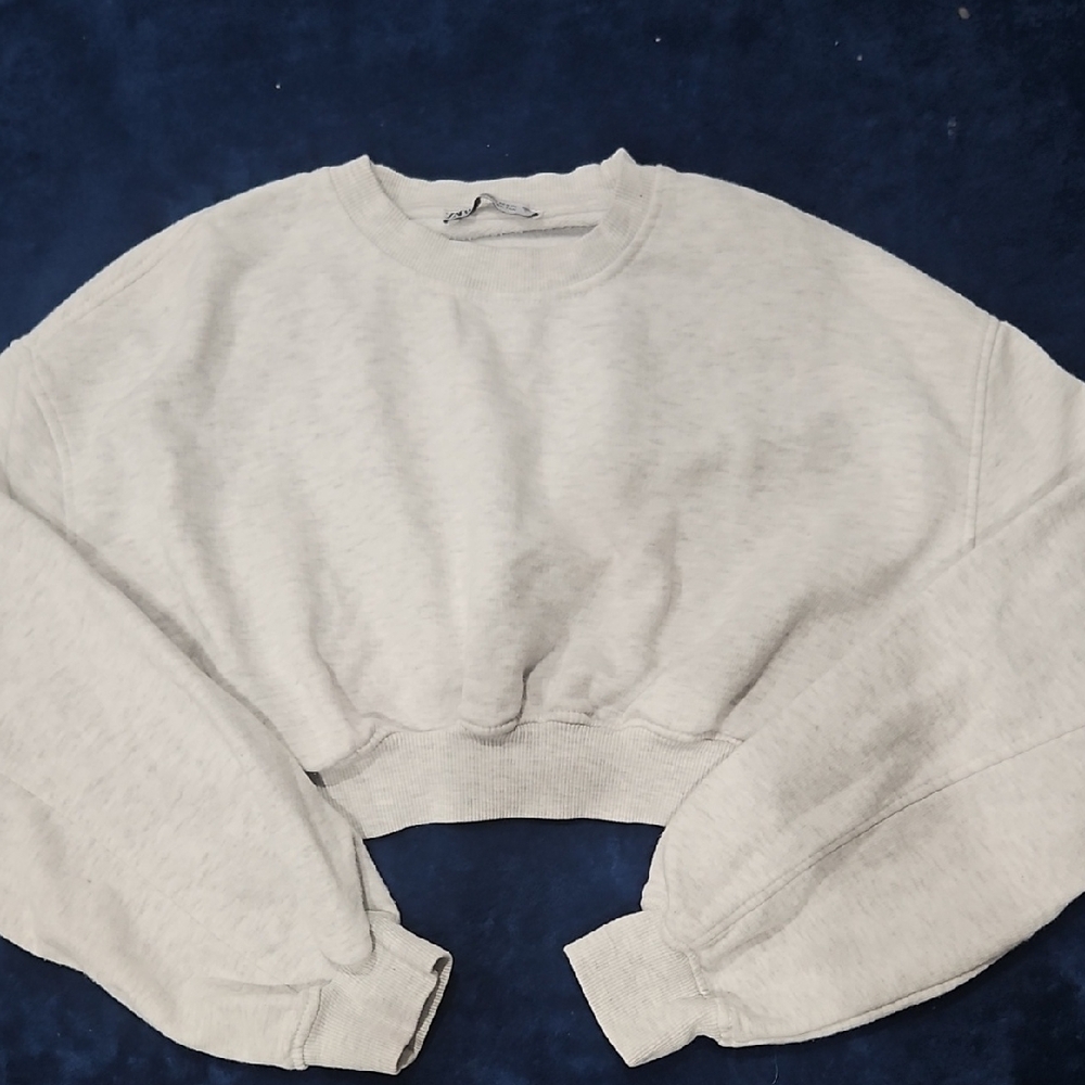 ⭐️ZARA LIGHT GRAY CROPPED PULLOVER HOODIE SZ S⭐️